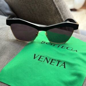 Bottega Veneta cat eye sunglasses